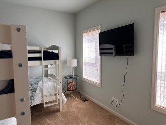 The Kid's suite (2 twin bunkbeds and wall mounted TV added Sept. 2023)
