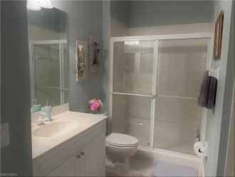 Jack and Jill bathroom for twin bed room