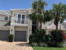 Lovely 3 bedroom 3 bath condo in Shadow Wood/ Estero-Great rates for this Fall!!