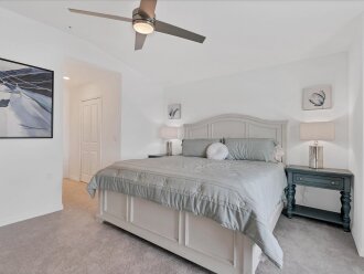 Gorgeous 2 bed + DEN, 2 Bath, 1 Car Luxury Veranda. #13