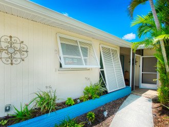 Villa Sunny Escape. Florida style cottage, great for families and "Heated Pool." #28