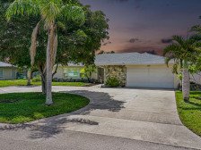 CAPE CORAL RENTAL WITH HEATED POOL& LANAI!