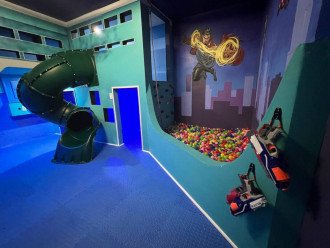 Disney Themed Home | Pool | Marvel Play House | 25m Disney #1