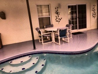pool seating under cover