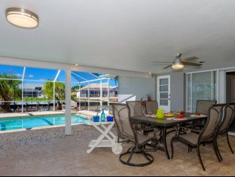 Aloha Cove - Modern Home with Pool Table and Kayaks #20