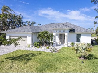 Blue Sapphire - Modern Vacation Home Cape Coral #28