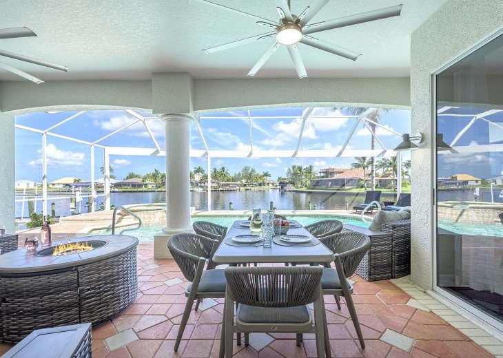 Palm Pointe - with Pool Table Spa and Fireplace #1