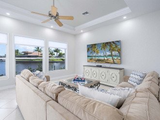Palm Pointe - with Pool Table Spa and Fireplace #12