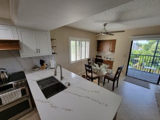 Pet Friendly, Walk to the Beach, Newly Furnished in Great Location #7