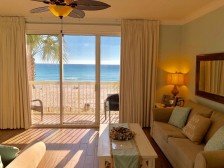 1st Floor - Beach Front -2 Private Parking Spaces Underneath! + Beach Chairs