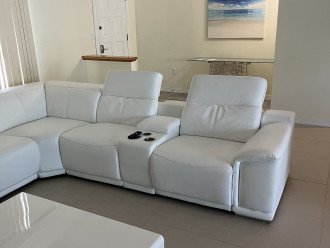Electric reclining sectional