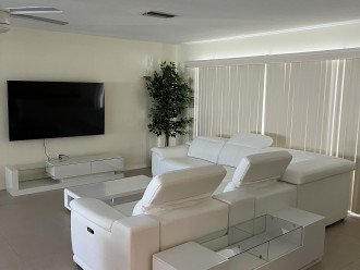 Main living /TV area