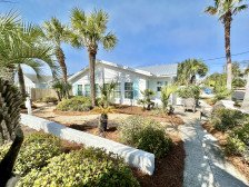 $470 4/6 - 11th! -30' to Beach-1Br + Bunks-Call for Best Rates & Shorter Stays