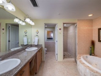 Primary Bathroom w/ Dual Sinks, Independent Tub, Shower and Water Closet