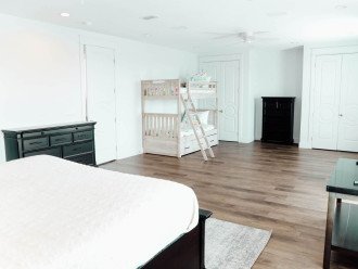 king bedroom with bunkbed