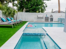 Naples Beach Retreat! Brand New Pool & Spa - available April 2024 and beyond!