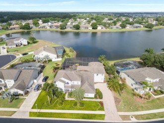 Lake View Home With NEW FURNITURE in Formosa Gardens - 3 Miles From Disney #1