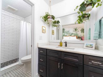 Modern en-suite bathroom with spacious shower