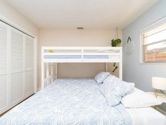 King size bunk bed with additional trundle