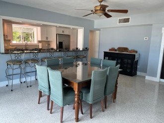 Dining room. Table can be expanded in length with up to 2 extra leaves.