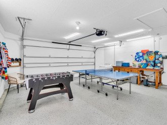 The garage has a ping pong table and foosball. We provide beach chairs, toys, and coolers for our guests to use.