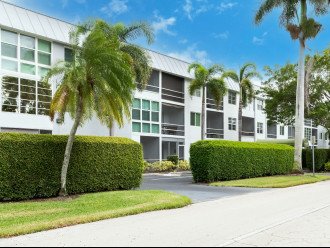 * South Naples Location! Walk to Naples 5th Ave and Naples Beach ! #25