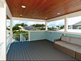 Luxury Custom Built Home on North End - Steps to Beach - Outdoor Kitchen #23
