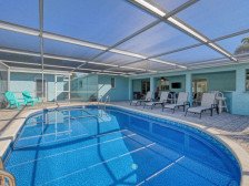Villa Sunlight - Water-Front Pool Home, Gulf Access