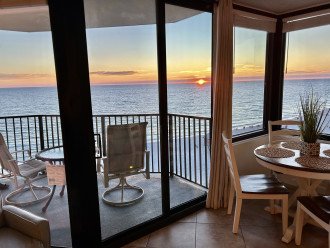 Sunbird Resort 1010W Beachfront bliss, Gulf-front! Free Beach Chairs! #25