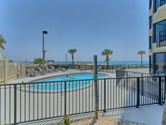 Sunbird Resort 1010W Beachfront bliss, Gulf-front! Free Beach Chairs! #37