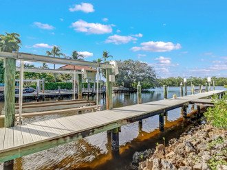Escape the Winter! Bayfront View & Sunset Skies! Gulf Access, Heated Pool #22