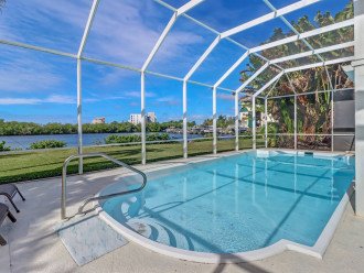 Escape the Winter! Bayfront View & Sunset Skies! Gulf Access, Heated Pool #9