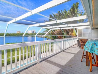Escape the Winter! Bayfront View & Sunset Skies! Gulf Access, Heated Pool #19