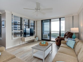The Perfect Blue Beautiful Beachfront 2BR/2BA South Seas Tower 4-1006 Wing unit #2