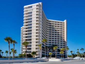 The Perfect Blue Beautiful Beachfront 2BR/2BA South Seas Tower 4-1006 Wing unit #39