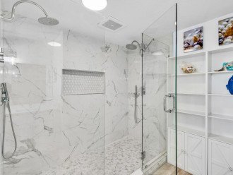Oversized double shower in master bathroom