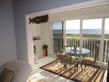 Direct beachfront, top floor, remodeled end unit