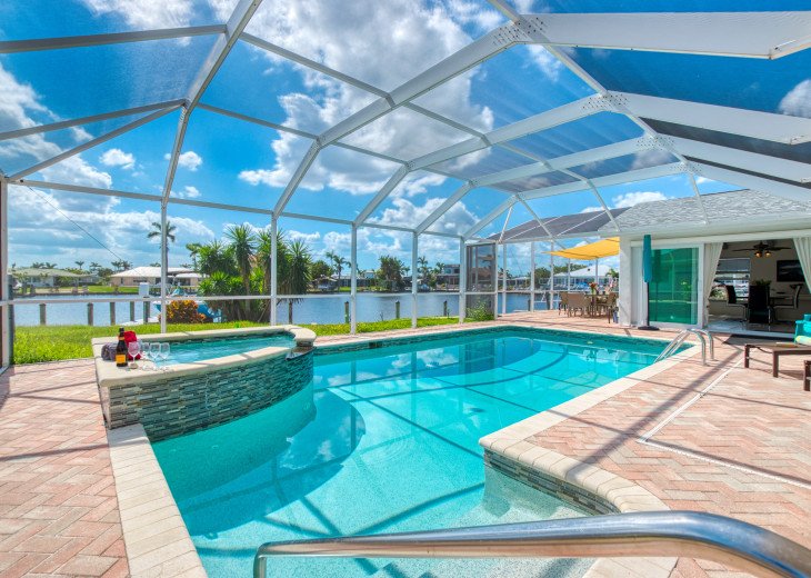 3 BEDS | 3 BATHS | 6 GUESTS | GULF ACCESS & POOL/SPA | BOAT #1
