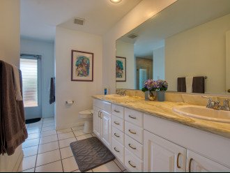 3 BEDS | 3 BATHS | 6 GUESTS | GULF ACCESS & POOL/SPA | BOAT #8