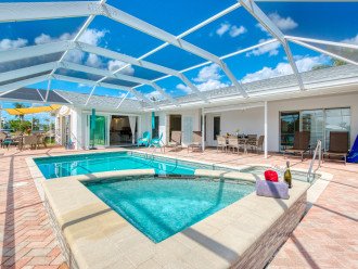 3 BEDS | 3 BATHS | 6 GUESTS | GULF ACCESS & POOL/SPA | BOAT #29