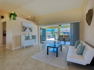 2 BEDS | 2 BATHS | 4 GUESTS | POOL | INCL. 10% OFF BOAT RENTAL #22