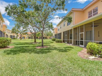 NEW LISTING! Gorgeous Townhome in S. Fort Myers Gated Community! Close to #25