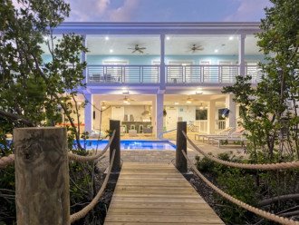 Brisas Del Mar ~ Exclusive, Luxury Pool Home ~ Kayaks and Bikes included! #48