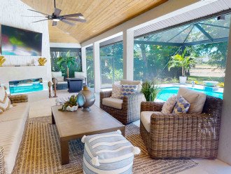 Luxury Waterfront Pool home only minutes away from the Beach in Naples Florida #31