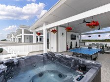Bold and Boujee | Panoramic Rooftop Deck | Hot Tub | Pool | Rosemary