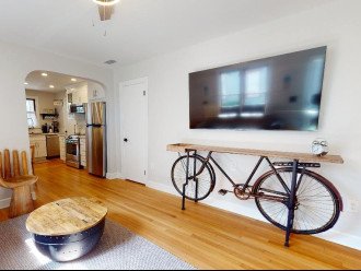 Smart TV and Wifi - Antique Bicycle Console