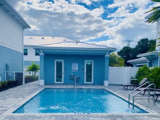 Exquisite Townhouse, waterfront community, pool #1