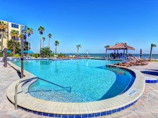 124 - Hawaiian Inn - Ocean Front Condo - Pool is Open !!