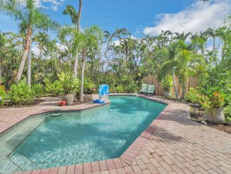 New Listing! Close To Beaches! Heated Pool! Private & Secluded! 2 Separate #28