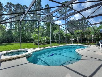 Large Pool and Deck with Spa - Heating Optional